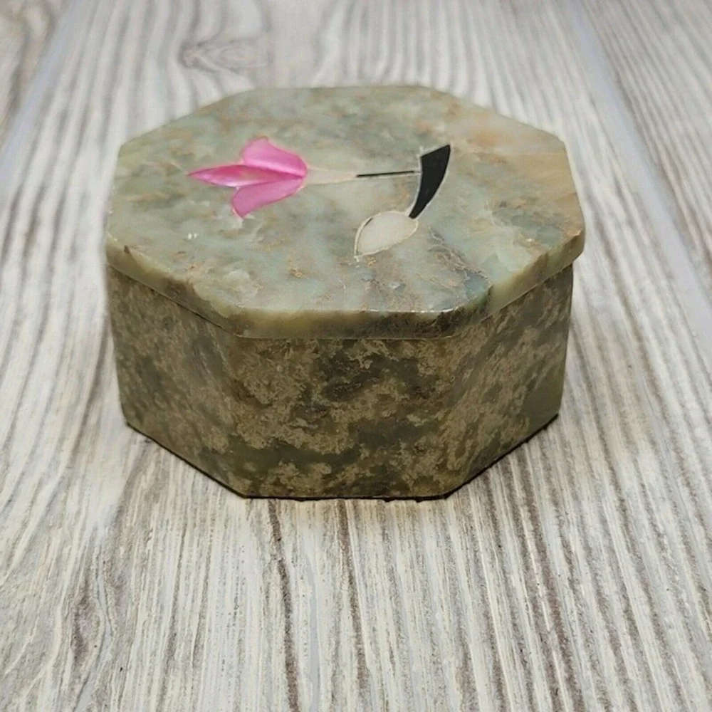 Unbranded Soapstone‎ Trinket Box Small Green Pink Floral Mother of Pearl Inlay